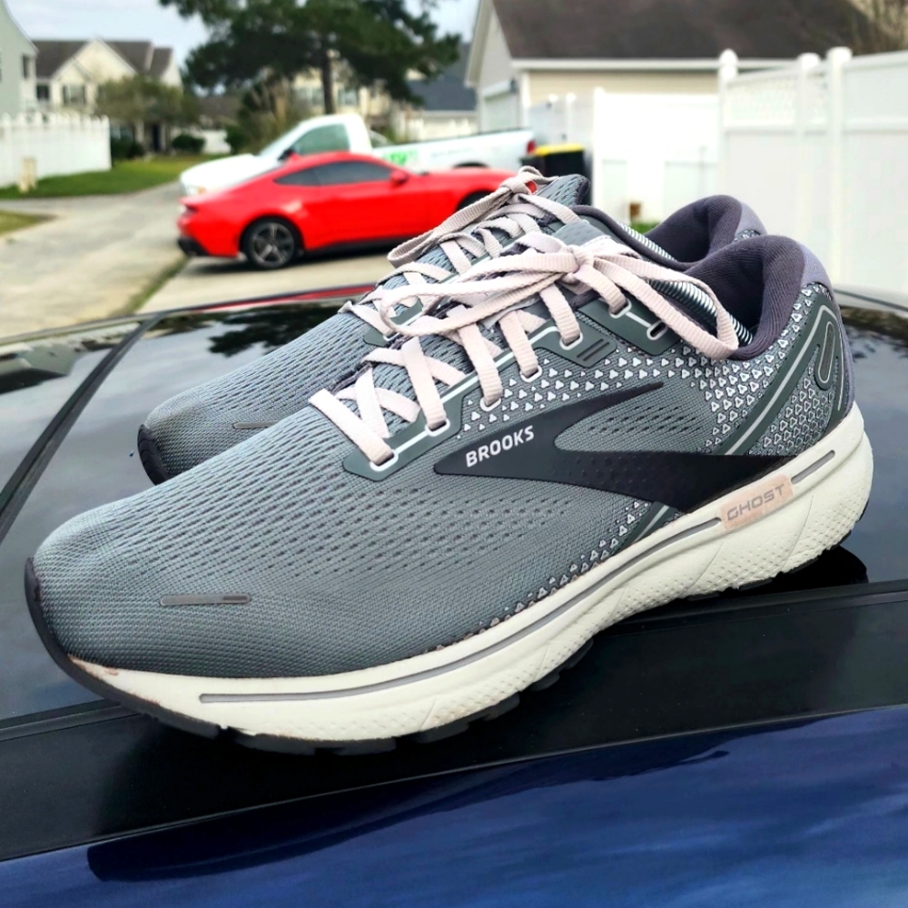 Brooks Ghost 14 Running Sneaker Gray Shoes Men's size 13 EE WIDE